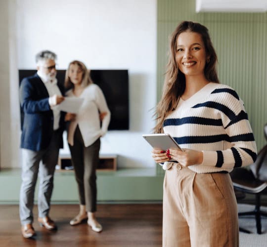 Conseillère Grospiron accompagnant des expatriés dans leur recherche de logement