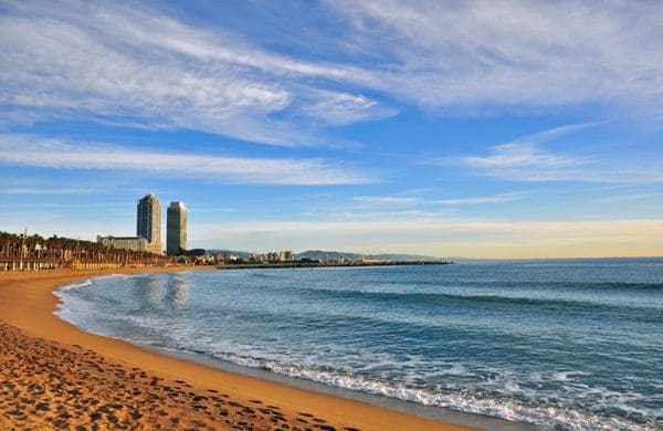 Plage de Barcelone pour s’expatrier avec Grospiron