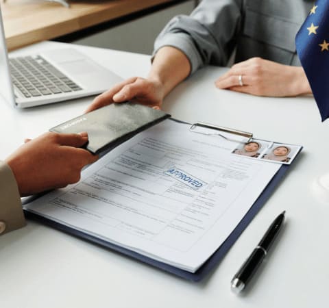 Demande de visa approuvée pendant la gestion administrative de déménagement Grospiron